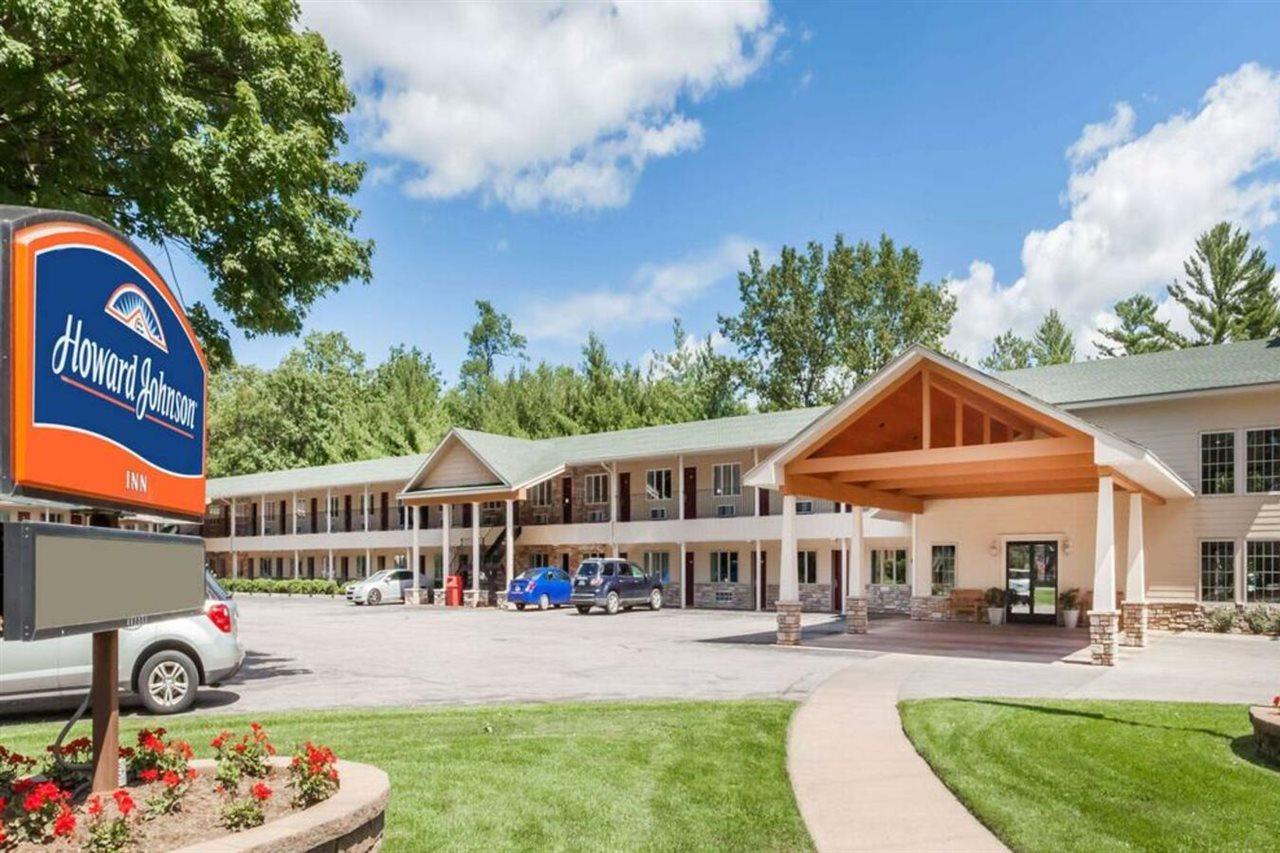 Howard Johnson By Wyndham Traverse City Eksteriør billede
