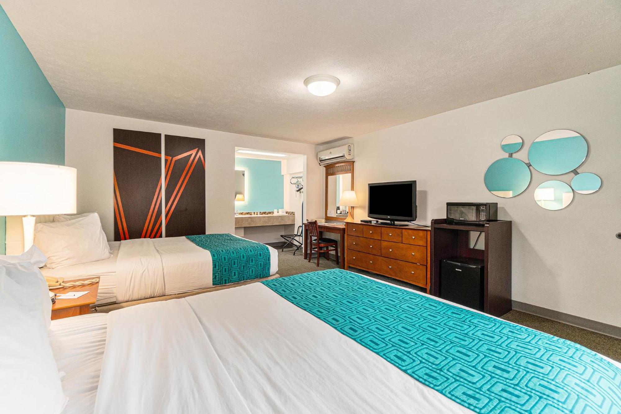 Howard Johnson By Wyndham Traverse City Eksteriør billede