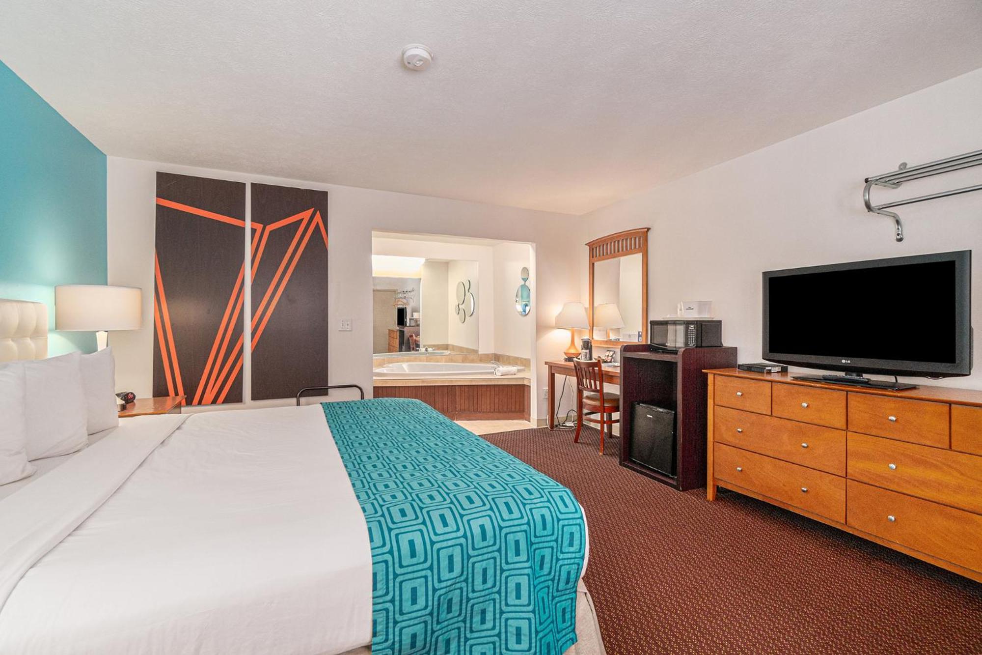Howard Johnson By Wyndham Traverse City Eksteriør billede