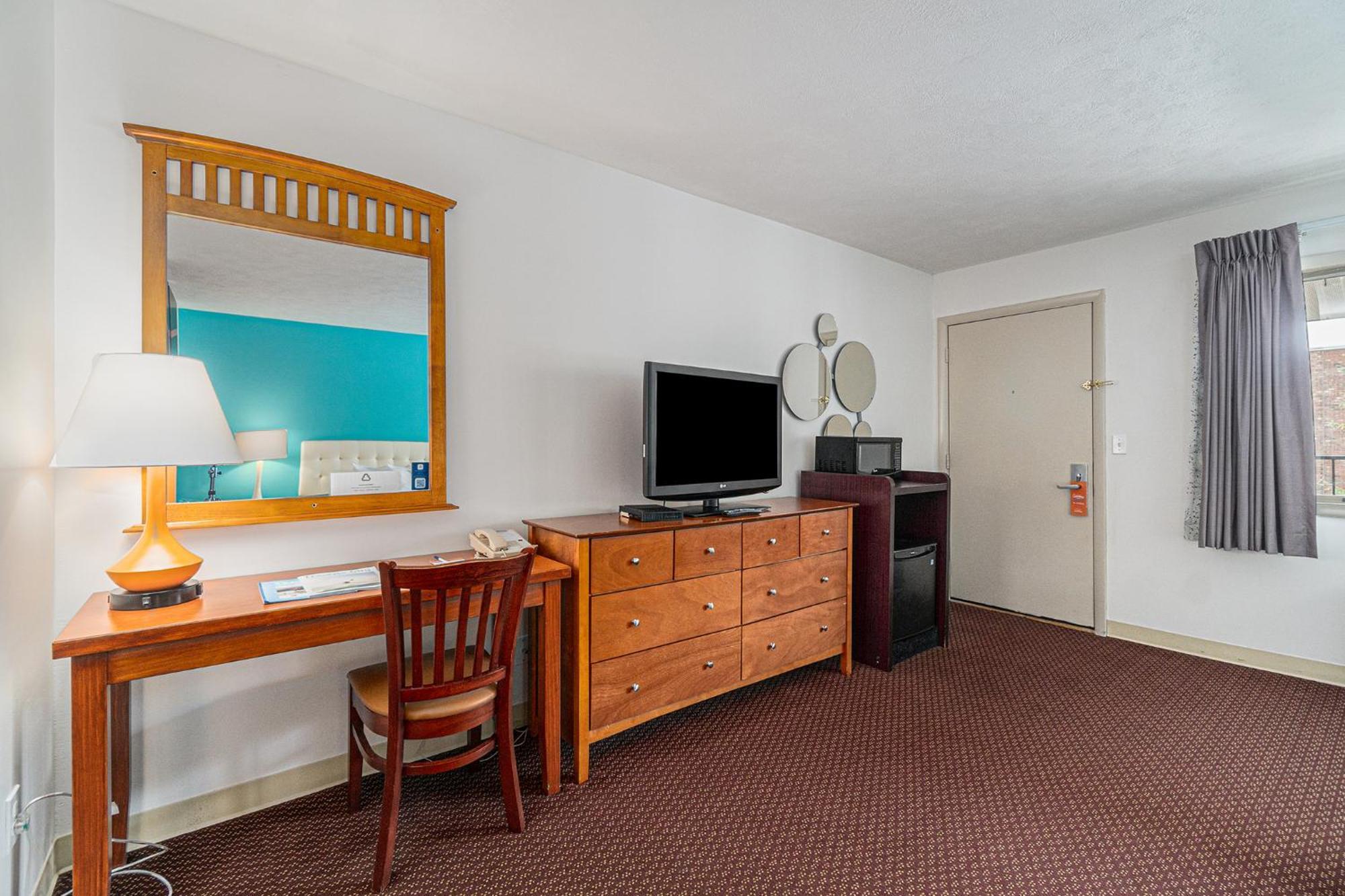 Howard Johnson By Wyndham Traverse City Eksteriør billede